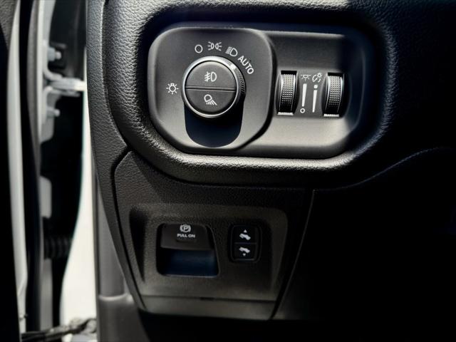 2026 Ram 1500 Laramie Crew Cab 4x4 5'7" Box