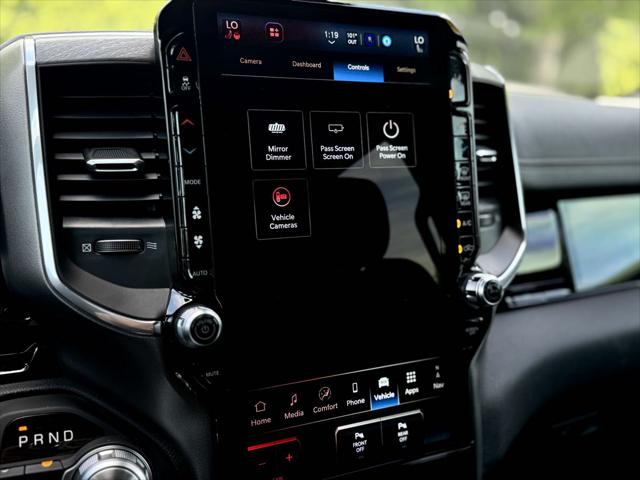 2026 Ram 1500 Laramie Crew Cab 4x4 5'7" Box