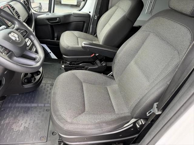 2025 Ram ProMaster 2500 Cargo Van Tradesman High Roof 159" WB w/Pass Seat