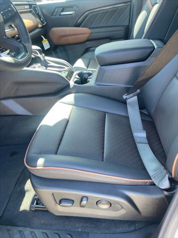 2026 GMC Canyon AT4, 4WD