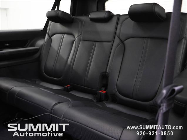 2026 Jeep Grand Wagoneer L Summit Obsidian 4x4