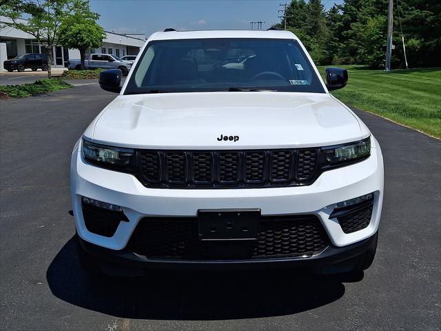 2023 Jeep Grand Cherokee Limited 4x4 2023 Jeep Grand Cherokee Limited 4x4