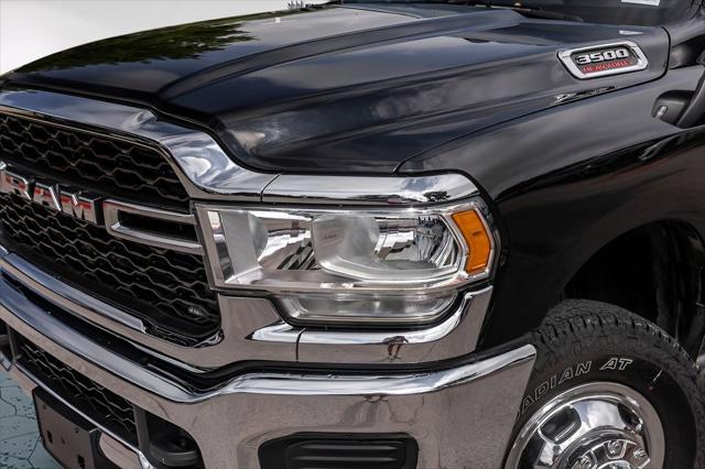 2024 Ram 3500 Tradesman Crew Cab 4x4 8' Box
