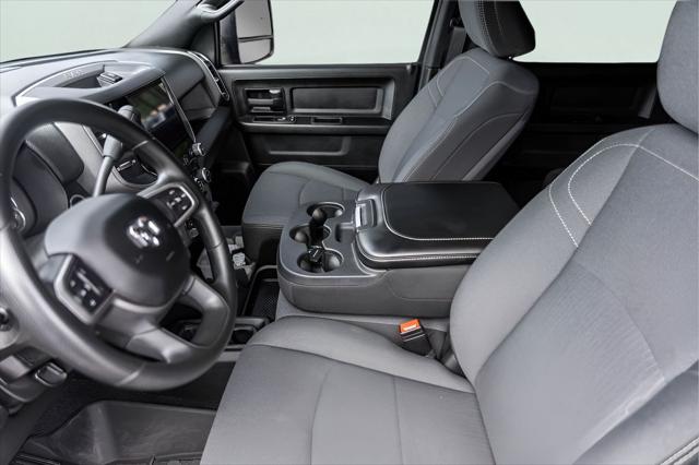 2024 Ram 3500 Tradesman Crew Cab 4x4 8' Box