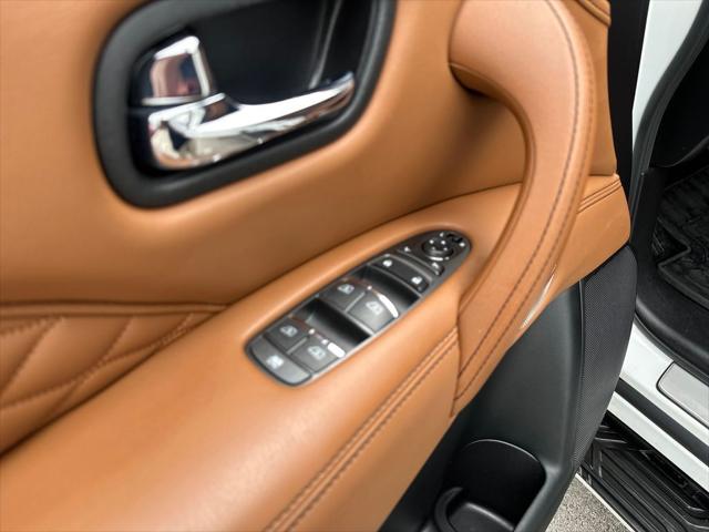 2023 INFINITI QX80 SENSORY AWD