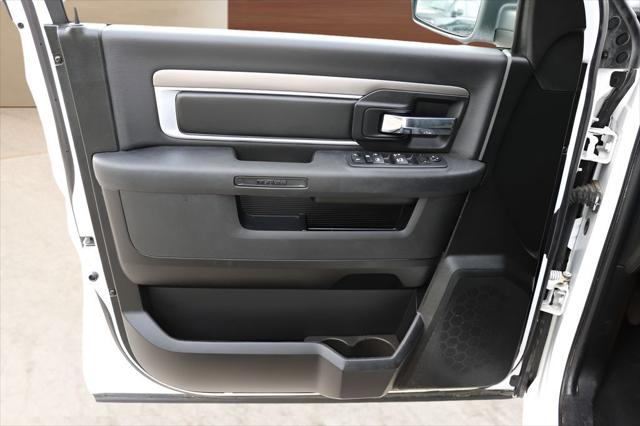 2024 Ram 1500 Classic Warlock Crew Cab 4x4 5'7" Box