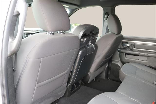 2024 Ram 1500 Classic Warlock Crew Cab 4x4 5'7" Box