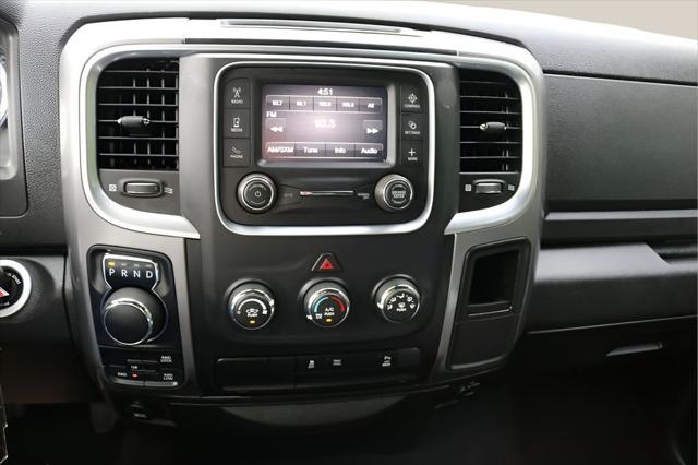 2024 Ram 1500 Classic Warlock Crew Cab 4x4 5'7" Box