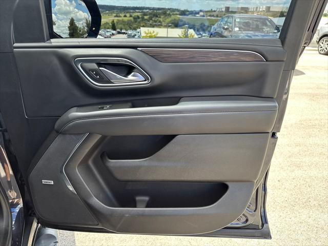 2022 Chevrolet Suburban 4WD Z71