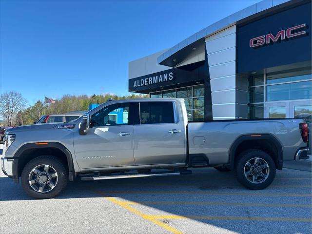 2025 GMC Sierra 3500HD 4WD Crew Cab Long Bed SLT