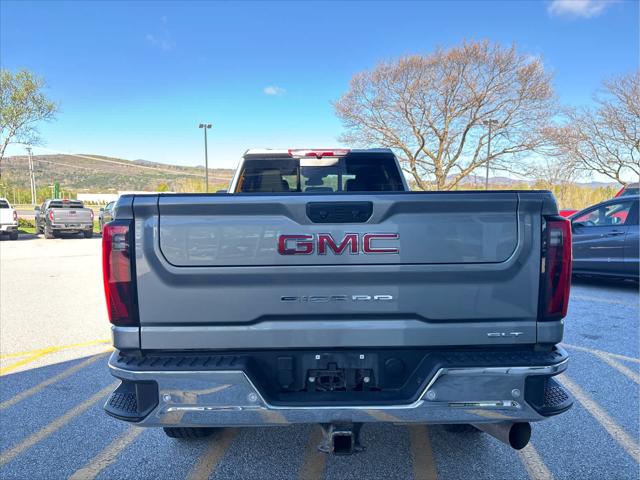 2025 GMC Sierra 3500HD 4WD Crew Cab Long Bed SLT