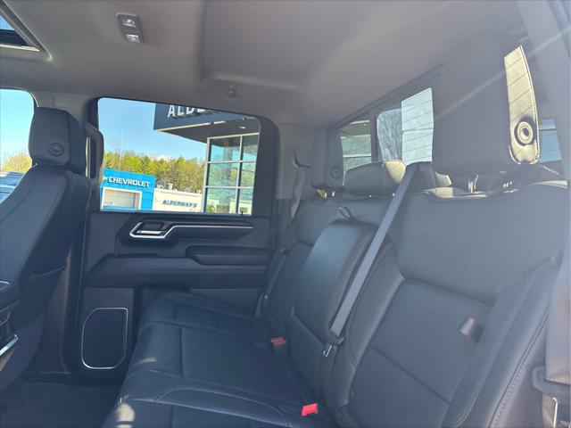 2025 GMC Sierra 3500HD 4WD Crew Cab Long Bed SLT