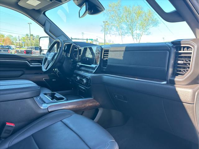 2025 GMC Sierra 3500HD 4WD Crew Cab Long Bed SLT