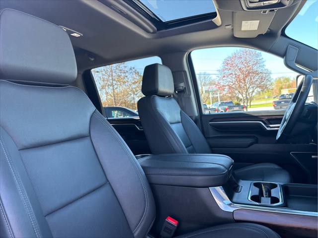 2025 GMC Sierra 3500HD 4WD Crew Cab Long Bed SLT