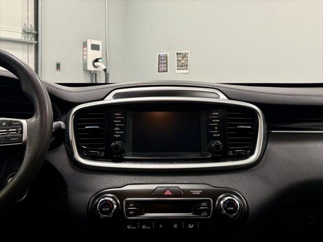 2019 Kia Sorento 3.3L LX