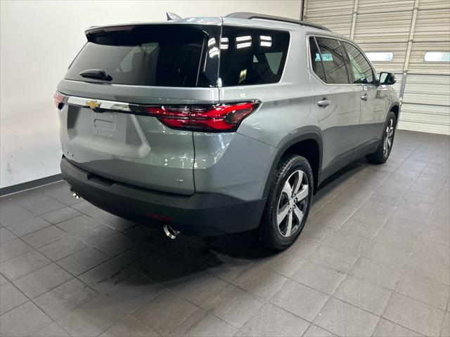 2023 Chevrolet Traverse AWD LT Leather