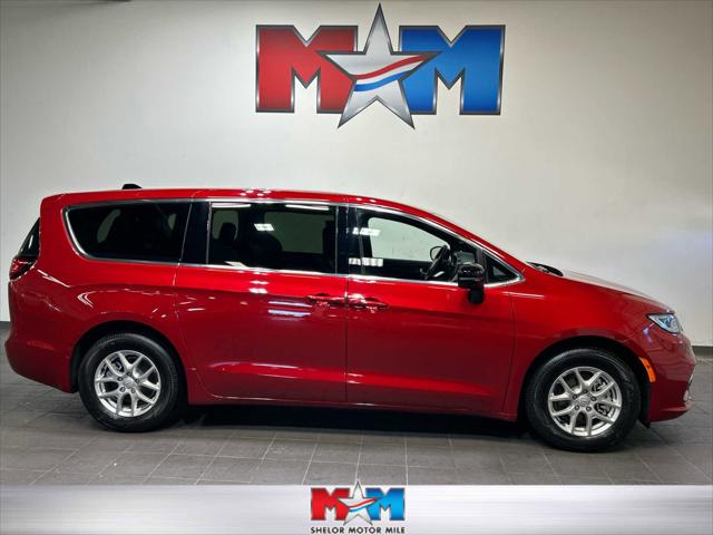 2025 Chrysler Pacifica Select 2025 Chrysler Pacifica Select