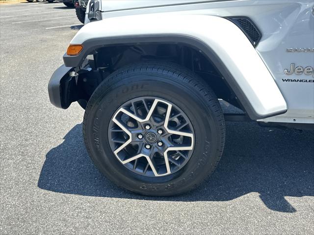 2024 Jeep Wrangler 4-Door Sahara 4x4