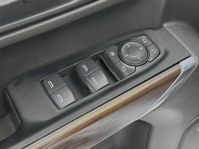 2022 GMC Sierra 1500 Limited 4WD Crew Cab Short Box SLT