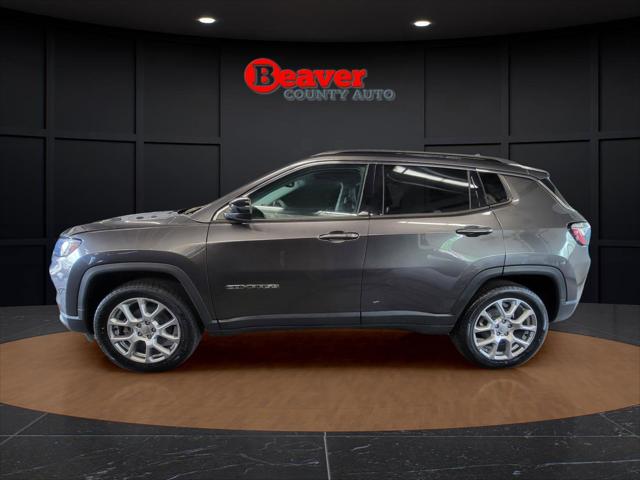 2022 Jeep Compass Latitude Lux 4x4 2022 Jeep Compass Latitude Lux 4x4