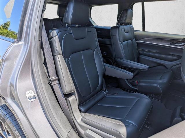 2025 Jeep Grand Cherokee L Limited 4x4
