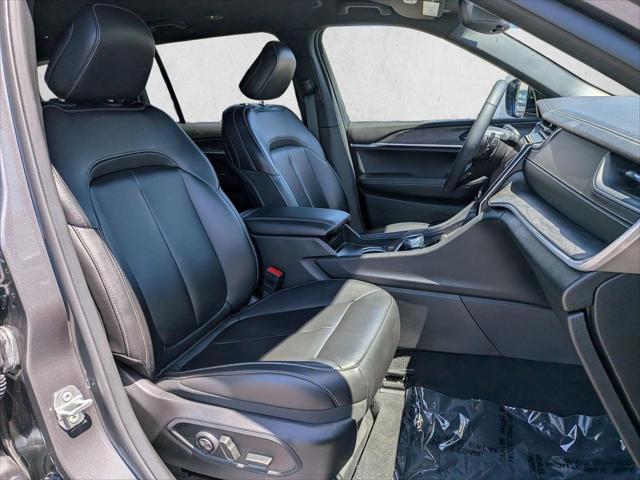 2025 Jeep Grand Cherokee L Limited 4x4