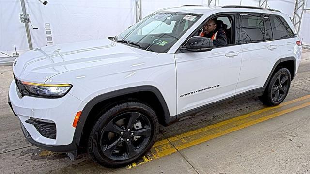 2023 Jeep Grand Cherokee Limited 4x4 2023 Jeep Grand Cherokee Limited 4x4