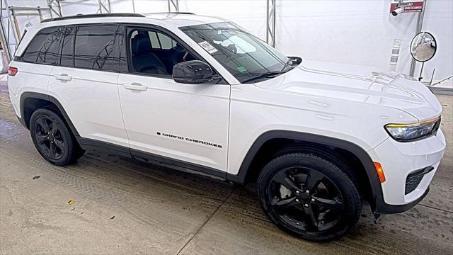 2023 Jeep Grand Cherokee Limited 4x4 2023 Jeep Grand Cherokee Limited 4x4