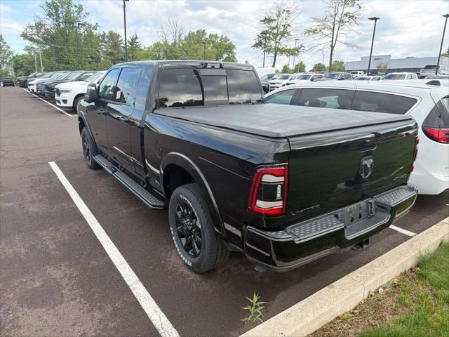 2024 RAM 3500 Limited Mega Cab 4x4 64 Box