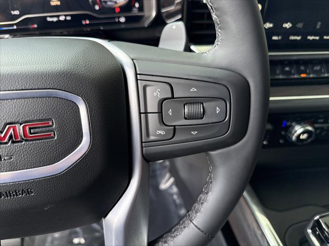 2025 GMC Sierra 1500 2WD Crew Cab Short Box SLT