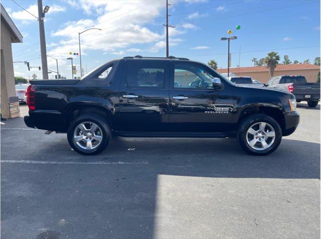 2011 Chevrolet Avalanche LS