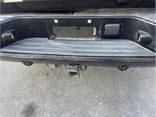 2011 Chevrolet Avalanche LS