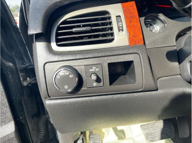 2011 Chevrolet Avalanche LS