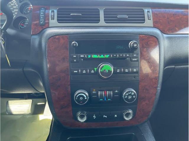 2011 Chevrolet Avalanche LS