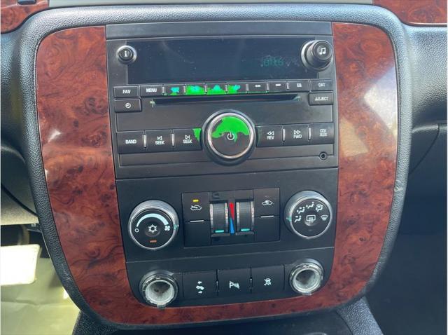 2011 Chevrolet Avalanche LS