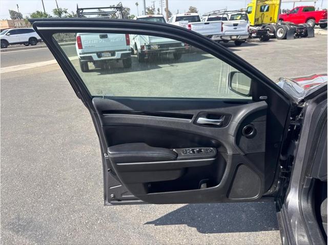 2019 Chrysler 300 300S