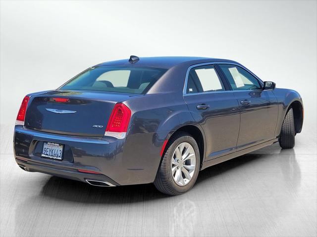 2023 Chrysler 300 Touring