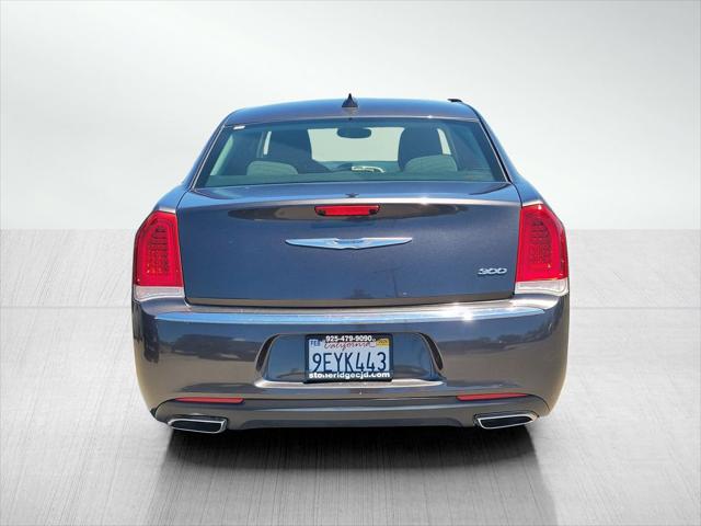 2023 Chrysler 300 Touring