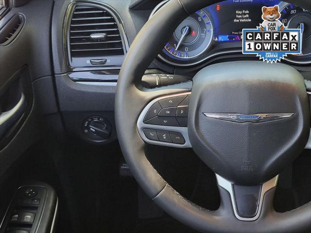 2023 Chrysler 300 Touring