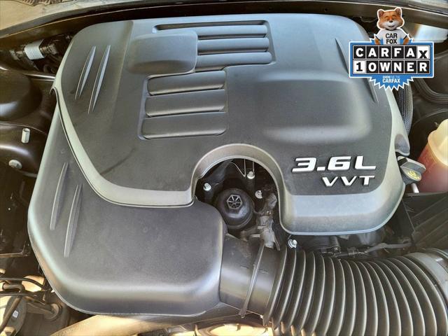 2023 Chrysler 300 Touring
