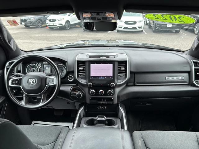 2022 Ram 1500 Big Horn Crew Cab 4x4 5'7" Box