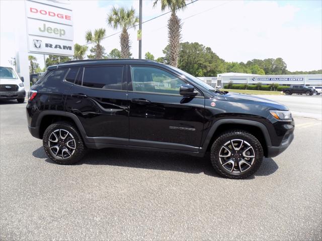 2025 Jeep Compass Trailhawk 4x4