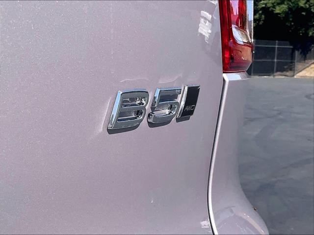 2026 Volvo XC40 Core, B5 AWD Gas (mild hybrid), Dark