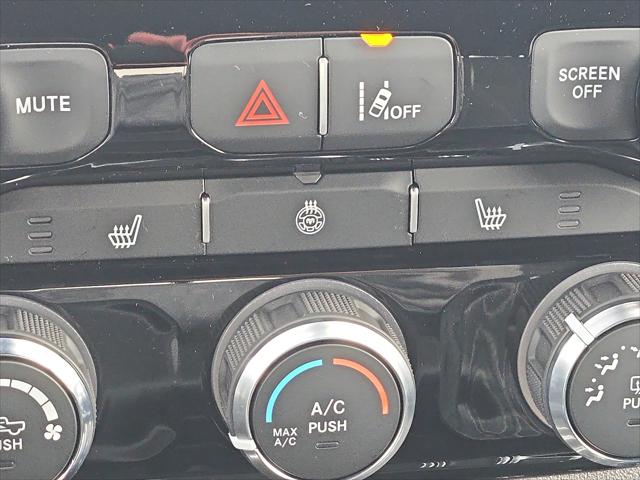 2025 Ram 1500 Big Horn Crew Cab 4x4 5'7" Box