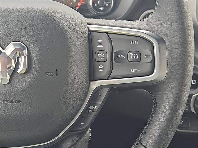 2025 Ram 1500 Big Horn Crew Cab 4x4 5'7" Box