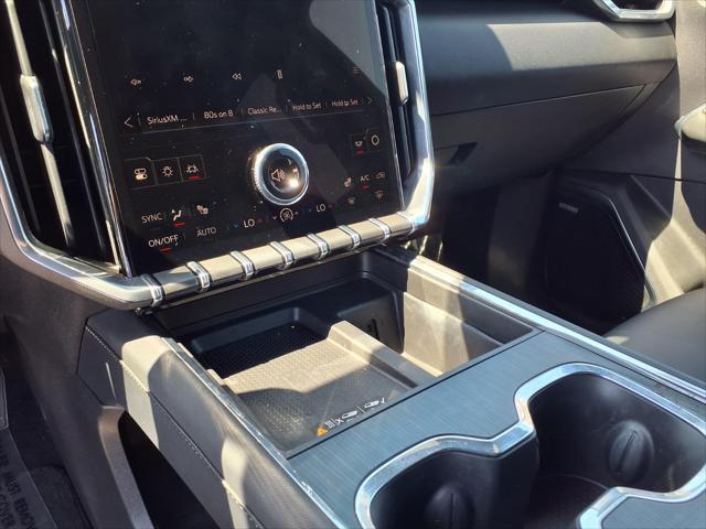 2024 GMC Acadia FWD Elevation