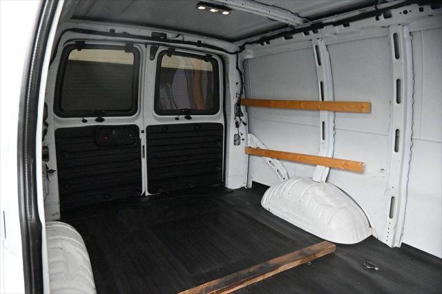 2023 Chevrolet Express Cargo Van RWD 2500 Regular Wheelbase WT