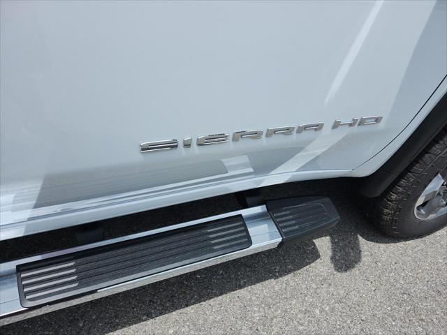 2026 GMC Sierra 2500HD Crew Cab, Standard Bed, SLT, 4WD