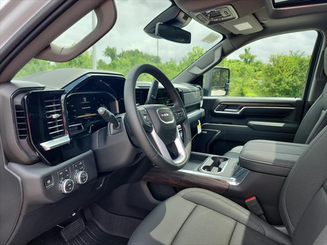 2026 GMC Sierra 2500HD Crew Cab, Standard Bed, SLT, 4WD