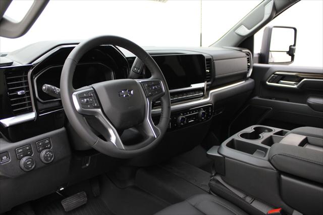 2026 Chevrolet Silverado 3500HD Crew Cab, Standard Bed, LT, 4WD
